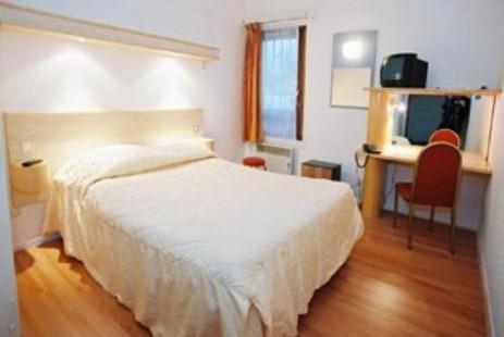 Hotel Du Golf Coignières Zimmer foto